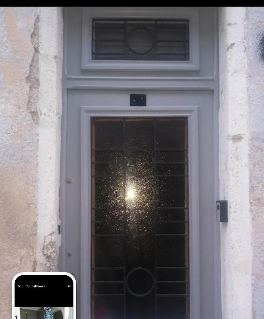 Un Appartement Village Medieval Saint-Germain-Laval 0*,  フランス